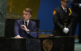 Le président français Emmanuel Macron s'adressant à la 79e session de l'Assemblée générale des Nations unies, au siège de l'ONU, à New York, le 25 septembre 2024. (Crédit : Seth Wenig/AP)