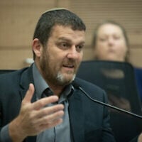 Le député Amit Halevi assiste à une réunion de la commission des Affaires étrangères et de la Défense de la Knesset, le 18 juillet 2024. (Chaim Goldberg/ Flash90)