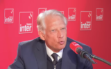L'ancien Premier ministre français Dominique de Villepin, invité dans la matinale de France Inter, le 12 septembre 2024. (Crédit : Capture d'écran Youtube/France Inter ; utilisée conformément à l'article 27a de la loi sur le droit d'auteur)