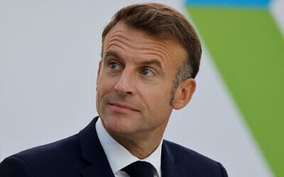 Le président français Emmanuel Macron assistant à la séance d'ouverture du 19e Sommet de la Francophonie, au Grand Palais, à Paris, le 5 octobre 2024. (Crédit : Ludovic Marin/Pool/AFP)
