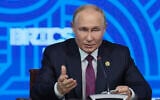 Le président russe Vladimir Poutine lors d'une conférence de presse au sommet des BRICS à Kazan, en Russie, le 24 octobre 2024. (Crédit : Maxim Shipenkov/Pool Photo via AP)
