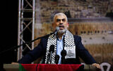Le haut dirigeant du Hamas à Gaza, Yahya Sinwar, lors d'une conférence dans la ville de Gaza, le 4 novembre 2019 (Crédit : Abed Rahim Khatib/Flash90)