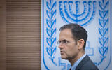 Moshe Saada, député du Likud s'exprimant lors d'une réunion de la commission de la Défense et des Affaires étrangères sur le projet de loi ultra-orthodoxe, à la Knesset, à Jérusalem, le 25 juin 2024. (Crédit : Chaïm Goldberg/Flash90)