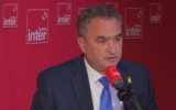 L'ambassadeur d'Israël en France, Joshua Zarka, au micro de France inter, le 1er octobre 2024. (Capture d'écran YouTube / utilisée conformément à l'article 27a de la loi sur le droit d'auteur)