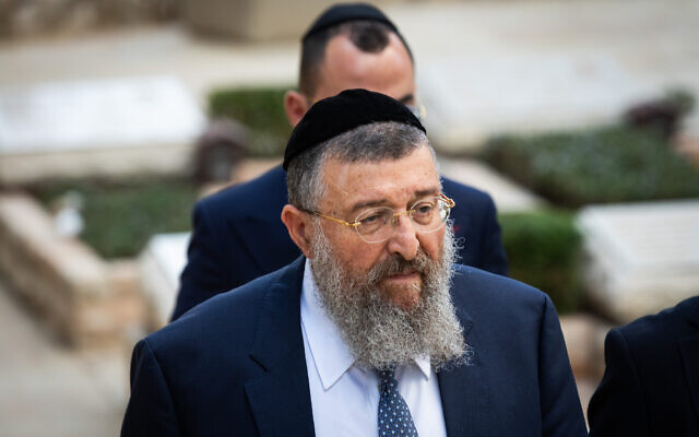 Le ministre du Travail Yoav Ben-Tzur (Crédit : Noam Revkin Fenton/Flash90)