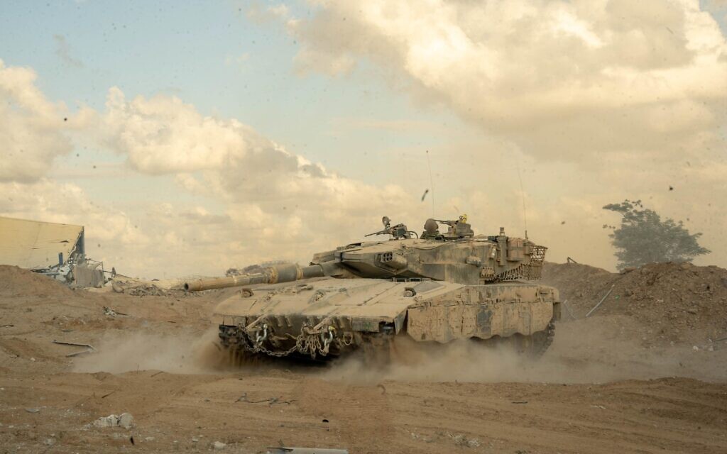 Les troupes opèrent à Jabalia dans la bande de Gaza, dans une image handout publiée par Tsahal le 21 novembre 2024. (Crédit : Armée israélienne)