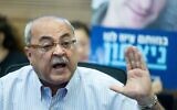 Le député Ahmad Tibi assiste à une réunion à la Knesset à Jérusalem, le 15 octobre 2024 (Crédit : Chaim Goldberg/Flash90).