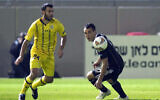 Le match Besiktas Istanbul-Maccabi Tel Aviv en Ligue Europa, au stade Bloomfield de Tel Aviv, le 1er décembre 2011. (Crédit : Jack Guez/AFP/File)