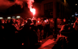 Des manifestants se heurtant aux gendarmes français lors d'un rassemblement anti-Israël à Paris, le 13 novembre 2024, à la veille du match de football de l'UEFA Nations League 2025 entre la France et Israël. (Crédit : Gregoire Campione/AFP)