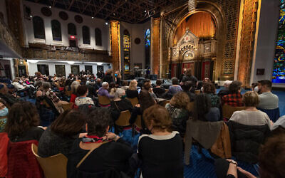 B'nai Jeshurun, synagogue de l'Upper West Side de Manhattan, en mars 2022. (Crédit : Noam Galai/Getty Images/JTA)