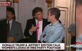 Des images de NBC News datant de novembre 1992 montrant Donald Trump et Jeffrey Epstein lors d'une fête dans le centre de villégiature Mar-a-Lago de Trump. (Crédit : Capture d'écran YouTube)