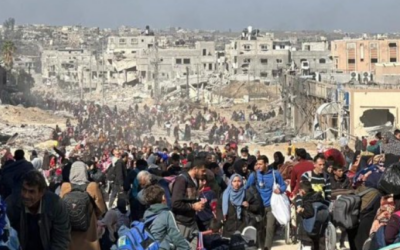 Évacuation de civils palestiniens de Beit Lahiya, 5 décembre 2024 (Crédit : Capture d'écran/X ; utilisée conformément à l'article 27a de la loi sur le droit d'auteur)