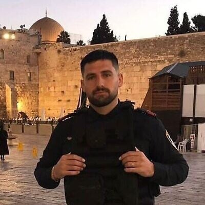 Le sergent-chef Michael Lizmi, tué par des terroristes du Hamas à Ofakim le 7 octobre 2023. (Crédit : Autorisation)
