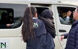 Illustration : Des membres du PGN participant à une opération de sauvetage d'enfants dans une ferme Lev Tahor dans la municipalité d'Oratorio, au Guatemala, le 20 décembre 2024. (Crédit : Guatemalan Attorney General of the Nation's Office/AFP)