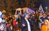 Daniella Weiss, militante du mouvement pro-implantation, s'exprime lors d'un événement appelant à l'établissement d'implantations dans la bande de Gaza, à Sderot, le 26 décembre 2024. (Crédit : Yossi Aloni/Flash90)