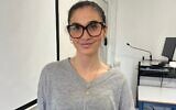 Noa Mimran, étudiante en première année d'optométrie, dans sa salle de classe, au Hadassah Academic College. (Crédit : Autorisation)