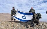 Des soldats de l'armée israélienne sur le versant syrien du mont Hermon, le 8 décembre 2024. (Crédit : Autorisation)