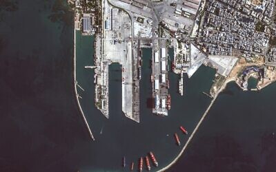 Une vue d'ensemble du port de Tartous, dans l'ouest de la Syrie, sur cette image satellite prise par Maxar Technologies le 17 décembre 2024. (Crédit : Image satellite ©2024 Maxar Technologies/AFP)