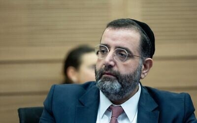 Le député Avraham Betzalel de Shas à la Knesset le 18 janvier 2023. (Crédit : Yonatan Sindel/ Flash90/ File)