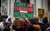 Manifestants anti-Israël de la CUNY lors d'un rassemblement près de Bryant Park, à New York, le 9 novembre 2023. (Crédit : Luke Tress)