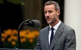 Adam Boehler s'exprimant depuis la roseraie de la Maison Blanche, à Washington, le 14 avril 2020. (Crédit : Alex Brandon/AP)
