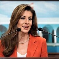 Morgan Ortagus, envoyée spéciale adjointe des États-Unis pour la paix au Moyen-Orient, s'exprimant lors d'une conférence de presse, à l'est de Beyrouth, au Liban, le 7 février 2025. (Crédit : Bilal Hussein/AP)