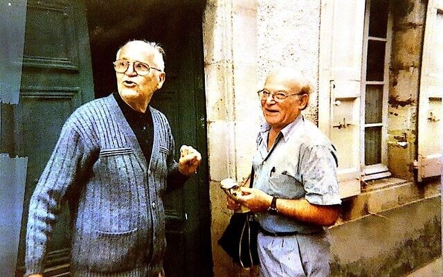 Simha Aron, alias Fred Aubert, accueilli à l’été 2000 dans le village de Dourgne (Tran) par l’ancien jeune professeur de Castres Edmond Durand. (Crédit : Yves Durand)