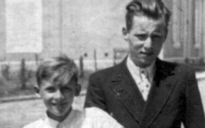 Hanush Teltsch et son frère Thomas, sur une photo prise à une date inconnue. (Crédit : lesdeportesdesarthe.wordpress.com)