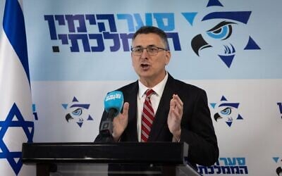 Le ministre des Affaires étrangères Gideon Saar présidant une réunion de son parti Tikva Hadasha, à la Knesset, le 17 février 2025. (Crédit : Yonatan Sindel/Flash90)
