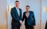 Le leader du Rassemblement national Jordan Bardella (à gauche) rencontrant le ministre de la Diaspora Amichaï Chikli, à Washington, le 21 février 2025. (Crédit : Bardella/X)