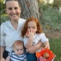 Shiri, Kfir et Ariel Bibas. (Crédit : Forum des familles des otages et disparus)