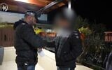 La police arrête un suspect lors d'un raid contre le clan du crime Abu Latif, le 26 février 2025. (Police israélienne)