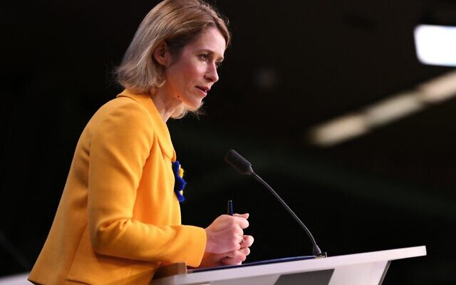 La haute représentante de l'Union européenne pour les affaires étrangères et la politique de sécurité, Kaja Kallas, tient une conférence de presse lors du conseil des affaires étrangères de l'UE au siège de l'UE à Bruxelles, le 24 février 2025. (Crédit : JOHN THYS / AFP) La haute représentante de l'Union européenne pour les affaires étrangères et la politique de sécurité, Kaja Kallas, tient une conférence de presse lors du conseil des affaires étrangères de l'UE au siège de l'UE à Bruxelles, le 24 février 2025. (Crédit : JOHN THYS / AFP)