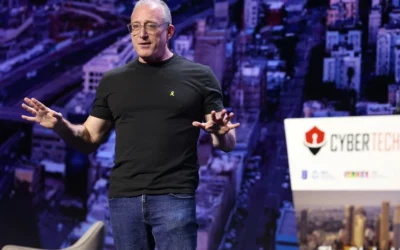 Le cofondateur de Waze et ancien PDG Noam Bardin s'exprime lors de la conférence annuelle Cybertech à Tel Aviv. (Crédit : Gilad Kavalerchik)