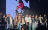Les membres de la famille d'Aner Shapiro, tué en protégeant d'autres personnes dans un abri au bord de la route lors de la rave Nova le 7 octobre 2023, ont lancé un album de ses chansons le 27 mars 2025 à Jérusalem (Crédit : Autorisation)