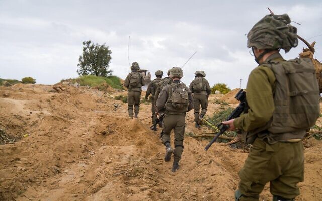 Les troupes de la 252ᵉ division de l'armée israélienne opérant dans le nord de Gaza, sur cette photo publiée le 20 mars 2025. (Crédit : Armée israélienne) Les troupes de la 252ᵉ division de l'armée israélienne opérant dans le nord de Gaza, sur cette photo publiée le 20 mars 2025. (Crédit : Armée israélienne)