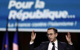 Le ministre français de l'Intérieur Bruno Retailleau prononçant un discours lors d'une réunion intitulée « Pour la République... La France contre l'islamisme », au Dôme de Paris, à Paris, le 26 mars 2025. (Crédit : Thibaud Moritz/AFP)