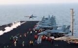 Un avion décollant de l'USS Harry S. Truman en mer Rouge avant des frappes aériennes à Sanaa, au Yémen, le 15 mars 2025. (Crédit : Capture d’écran/US Navy via AP)