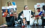 Hagai Angrest, le père de l'otage Matan Angrest, prend la parole lors d'une réunion de la Commission économique de la Knesset à Jérusalem, le 3 mars 2025. (Chaim Goldberg/Flash90)