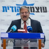 Le ministre de la Sécurité nationale, Itamar Ben Gvir dirige la réunion de la faction Otzma Yehudit à la Knesset, à Jérusalem, le 24 mars 2025. (Crédit : Yonatan Sindel/Flash90)
