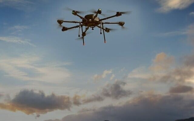 Le drone lourd H100 de Heven Drones a une capacité de charge d'environ 30 kg et une durée de vol comprise entre 22 et 55 minutes. (Crédit : Heven Drones) Le drone lourd H100 de Heven Drones a une capacité de charge d'environ 30 kg et une durée de vol comprise entre 22 et 55 minutes. (Crédit : Heven Drones)