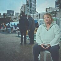Natalia Casarotti parle de son fils Keshet assassiné au festival de musique Supernova le 7 octobre pour la série en langue espagnole « Testigos del Terror ». (Avec l'aimable autorisation de Fuente Latina)