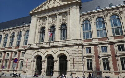 Façade de Sciences Po Lille, ancienne Faculté de lettres de l'Université de Lille. (Crédit : CC BY-SA 4.0)