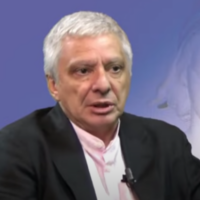 Le politologue Jean-Yves Camus, président de l'Observatoire des radicalités, dans un entretien réalisé par l'Akadem et publié le 4 novembre 2021. (Capture d'écran Youtube / Akadem / utilisée conformément à l'article 27a de la loi sur le droit d'auteur)