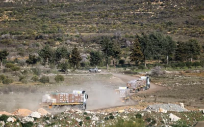 Des camions transportant des colis d'aide aux druzes de Syrie, sur une photo non datée publiée par le ministère des Affaires étrangères le 13 mars 2025. (Crédit : Sivan Shachor/GPO)