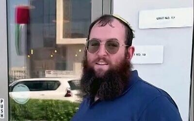 Zvi Kogan, un rabbin de la communauté Habad assassiné aux Émirats arabes unis en novembre 2024. (Crédit : Capture d'écran/@DUDIKEPLER via Reuters)
