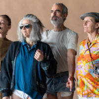 Talia Paz, à gauche, Sharon Zuckerman Weiser, Moshe Shechter Avshalom et Tamar Shelef interprètent « Four Fathers » au centre Suzanne Dellal les 1er et 2 avril 2025 (Yair Meyuchas)