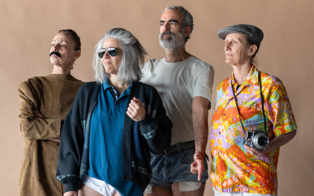 Talia Paz, à gauche, Sharon Zuckerman Weiser, Moshe Shechter Avshalom et Tamar Shelef interprètent « Four Fathers » au centre Suzanne Dellal les 1er et 2 avril 2025 (Yair Meyuchas) Talia Paz, à gauche, Sharon Zuckerman Weiser, Moshe Shechter Avshalom et Tamar Shelef interprètent « Four Fathers » au centre Suzanne Dellal les 1er et 2 avril 2025 (Yair Meyuchas)
