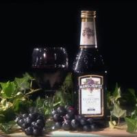 Du vin Manischewitz wine. (Capture d'écran YouTube)