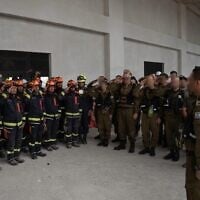 Des experts israéliens en recherche et sauvetage en Thaïlande pour aider à la suite d'un tremblement de terre majeur, dans une photo autorisée pour publication le 9 avril 2025. (Crédit : armée israélienne)